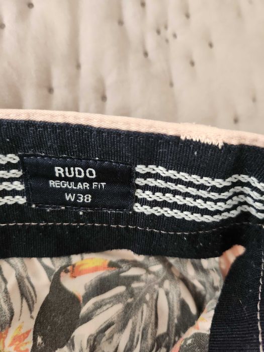 Lacoste RUdo, regular fit ,къси панталонки