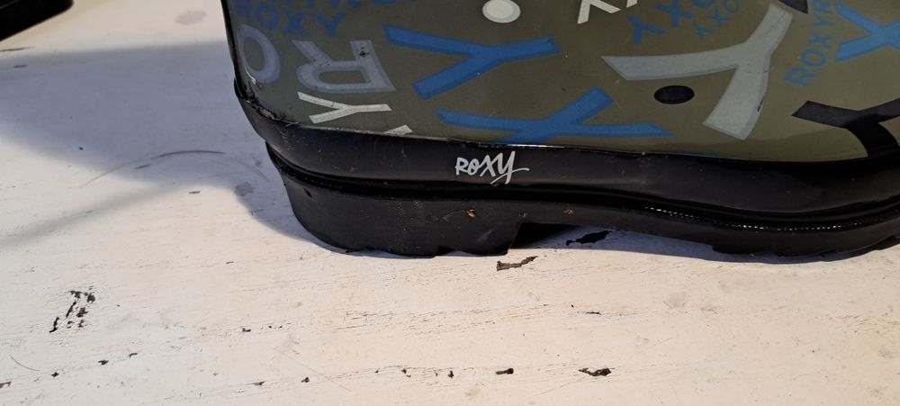 Зимни и летни камски обувки