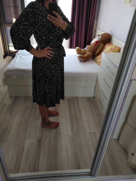 Елегантна Рокля от H&M