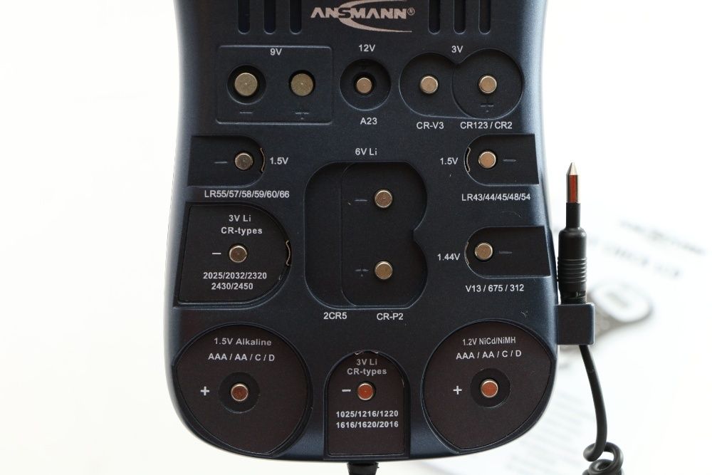 тестер за акумулаторни и алкални батерии ANSMANN, Германия