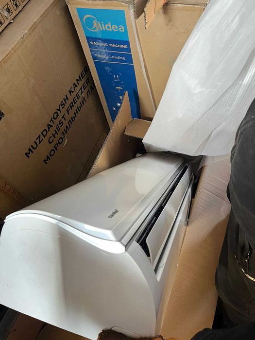 CMFAF-24HRN8-I/Comfee конд  внут.блок (УЦЕНКА)