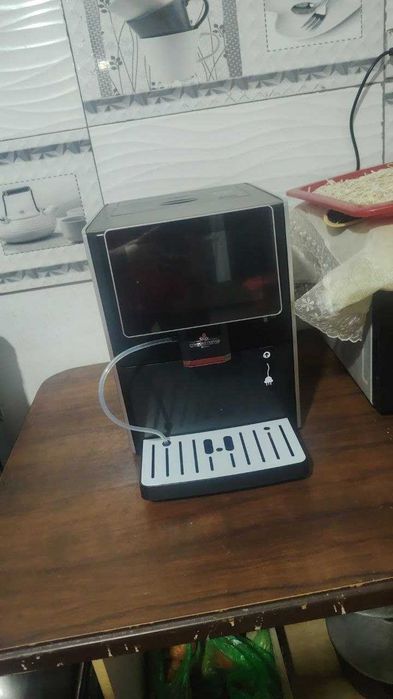 Kofe aparat sotiladi