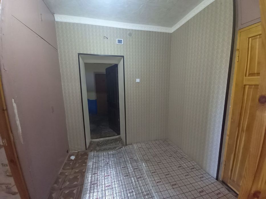 Parkent tumani Krasnogorskiyda 2 xonali uy sotiladi