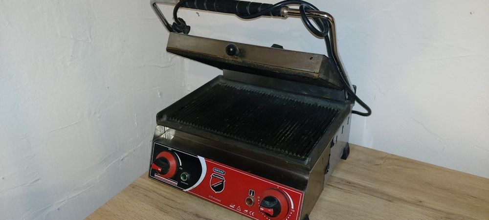 Lavashga toster sotiladi