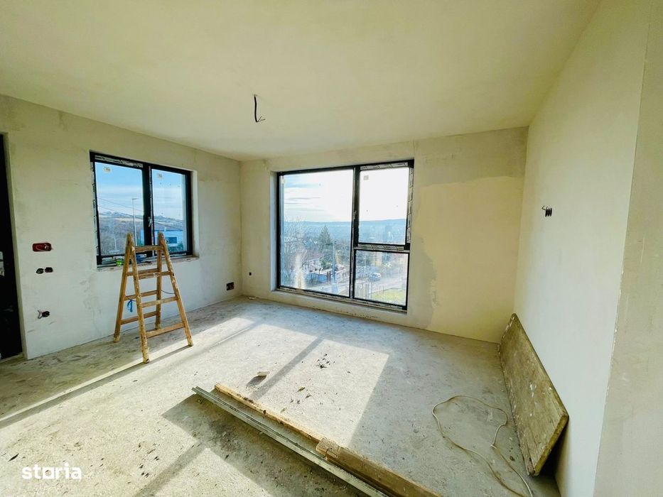 Casa cuplata, 4 camere, 156 mp utili, semifiniasata, cartier Dambul Ro