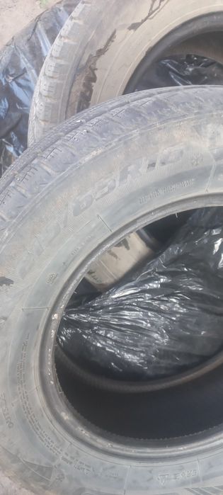 Продам резину 215×65×16