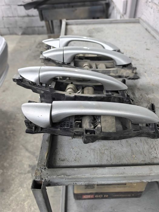 Ручки дверные с каркасам Мерседес 211