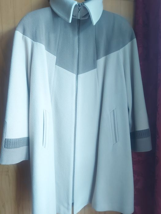 Верхняя одежда женская,пальто