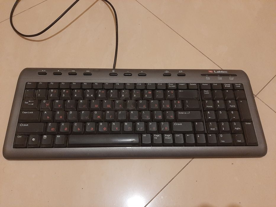 Компютър настолен