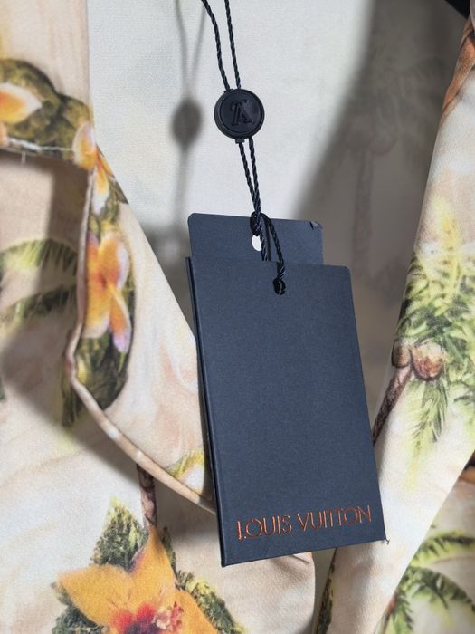 Lois Vieton летен екип