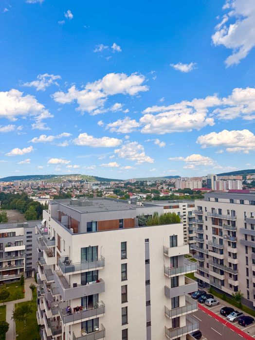 PROPRIETAR | Apartament 3 camere | Ultimul etaj retras | Panoramă superbă | Parcare inclusă | Maurer Residence