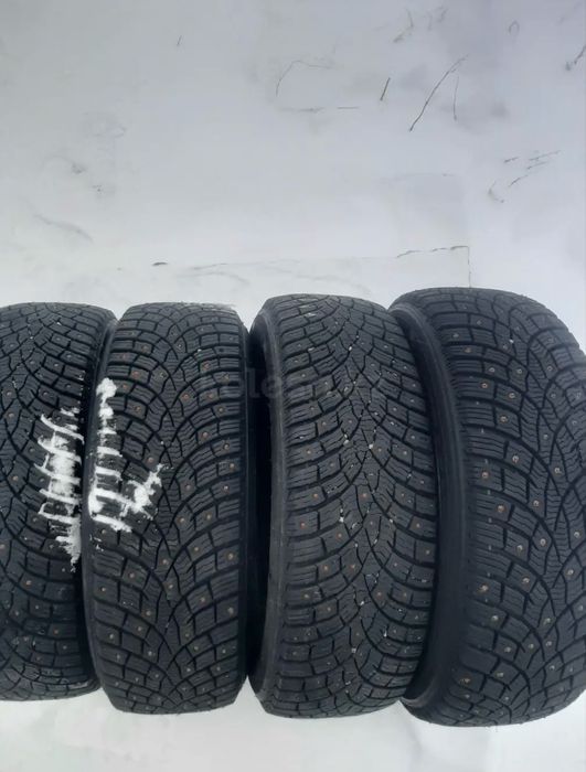 Комплект Зимних Шин R-16 215/60 Triangle. Почти Новые