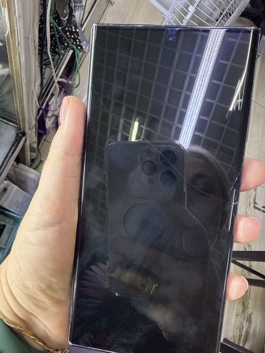 Продам Samsung S23 Ultra 512GB