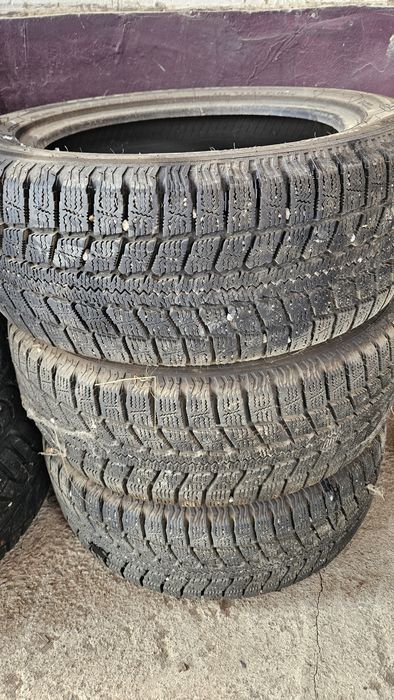 Шины в комплекте зимние липучки