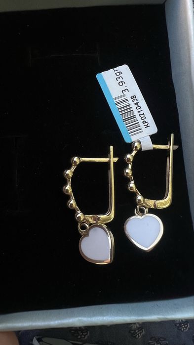 Золотые трендовые серьги