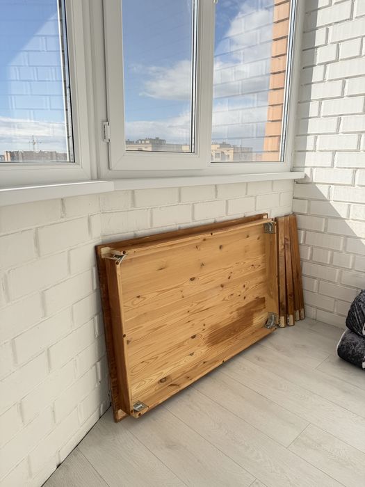 Стол IKEA хорошего качества