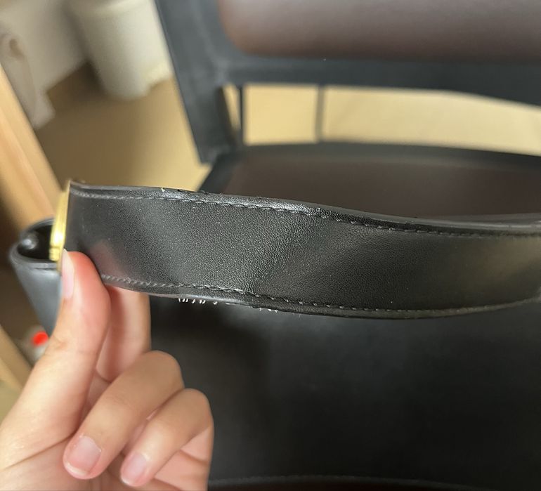 Черна чанта Guess - по спешност се продава :)