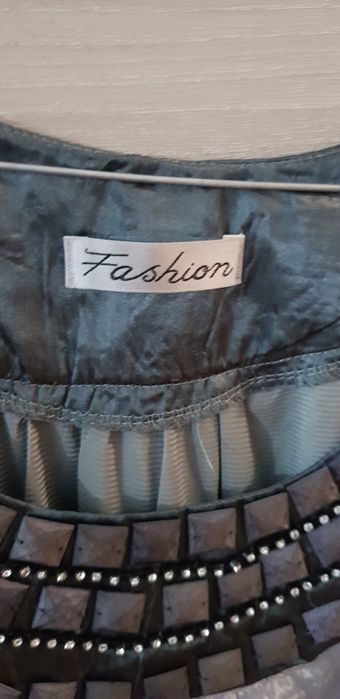 Vand rochiță pe gri