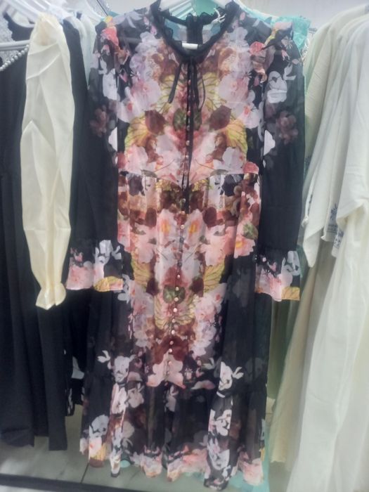 Новые платья пиджак костюмы