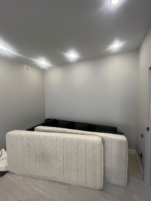 Продам матрас размером 90×200 см.