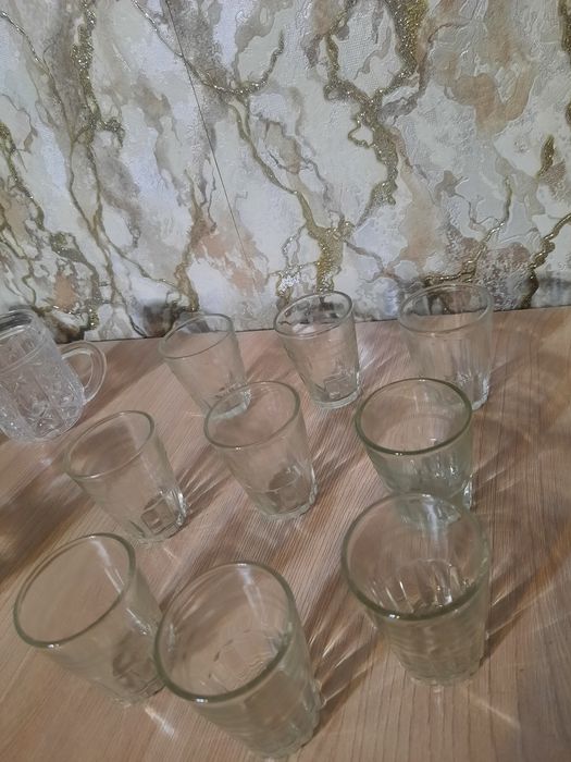 Кружки бокалы стопки конфетницы