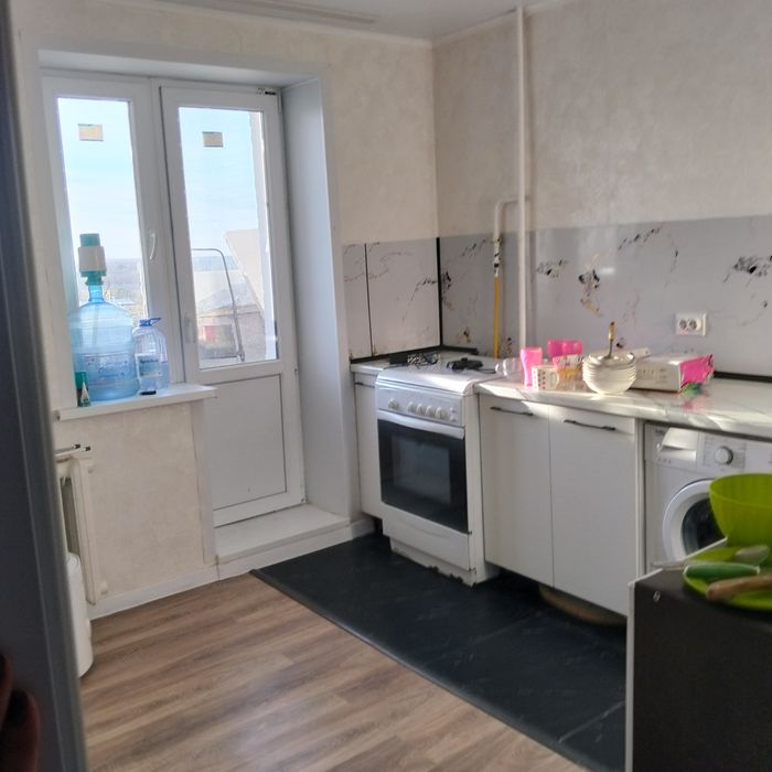 Сдам в аренду 2 комн  120000 + ком услуги