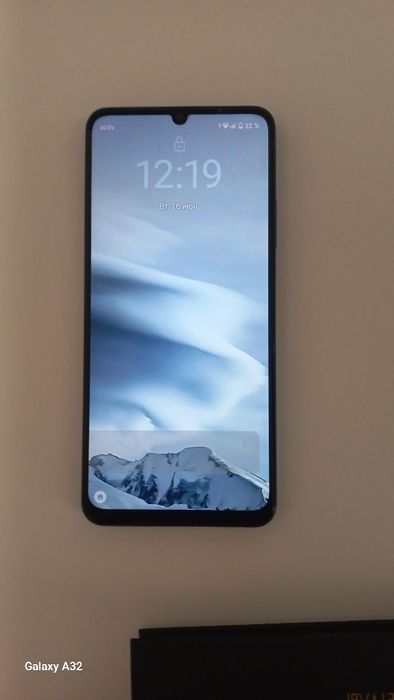 Realmi телефон..