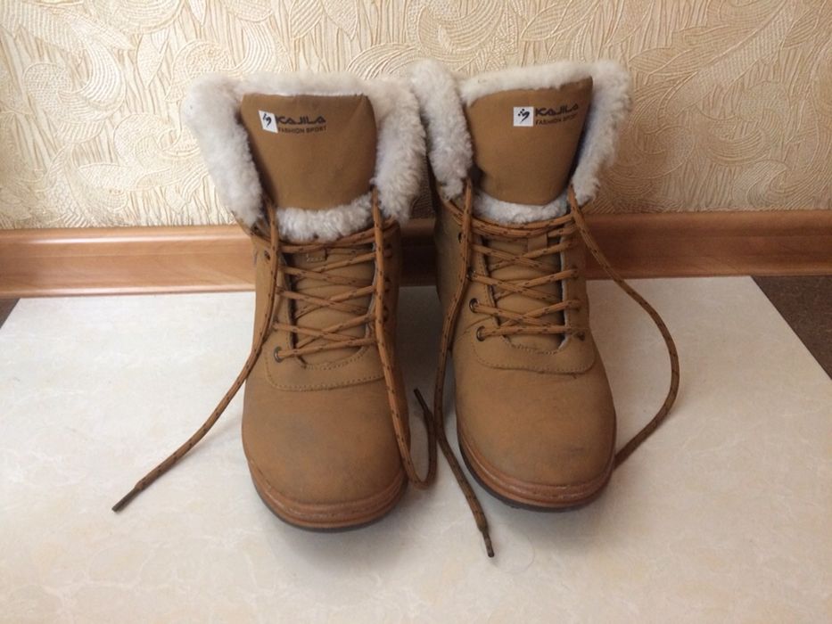Продам зимние ботики