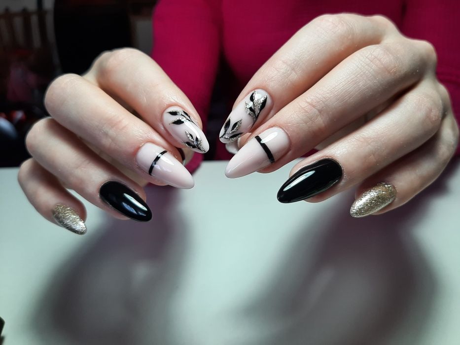 Маникюр, наращивание ногтей 4 мкр