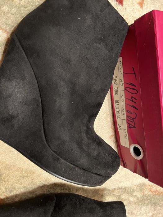 Дамски боти на платформа