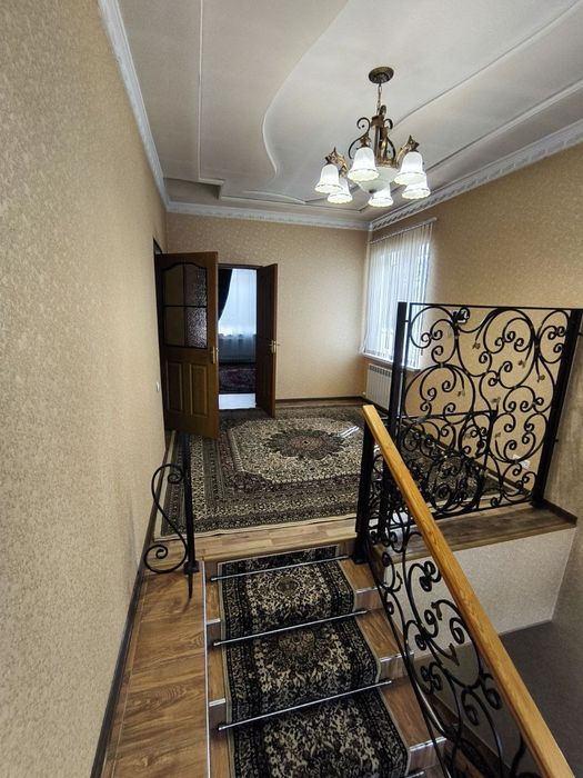 Аренда 
Жилой дом 2 етаж 230 кв.