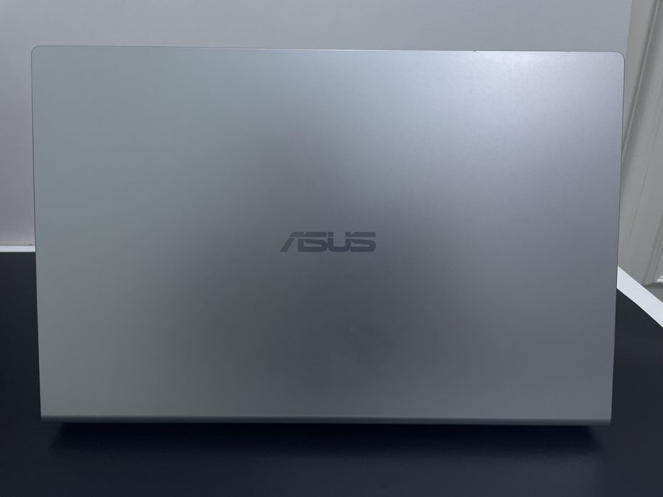 Ноутбук Asus Laptop