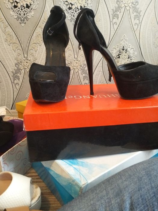 Туфли, по 5000 т