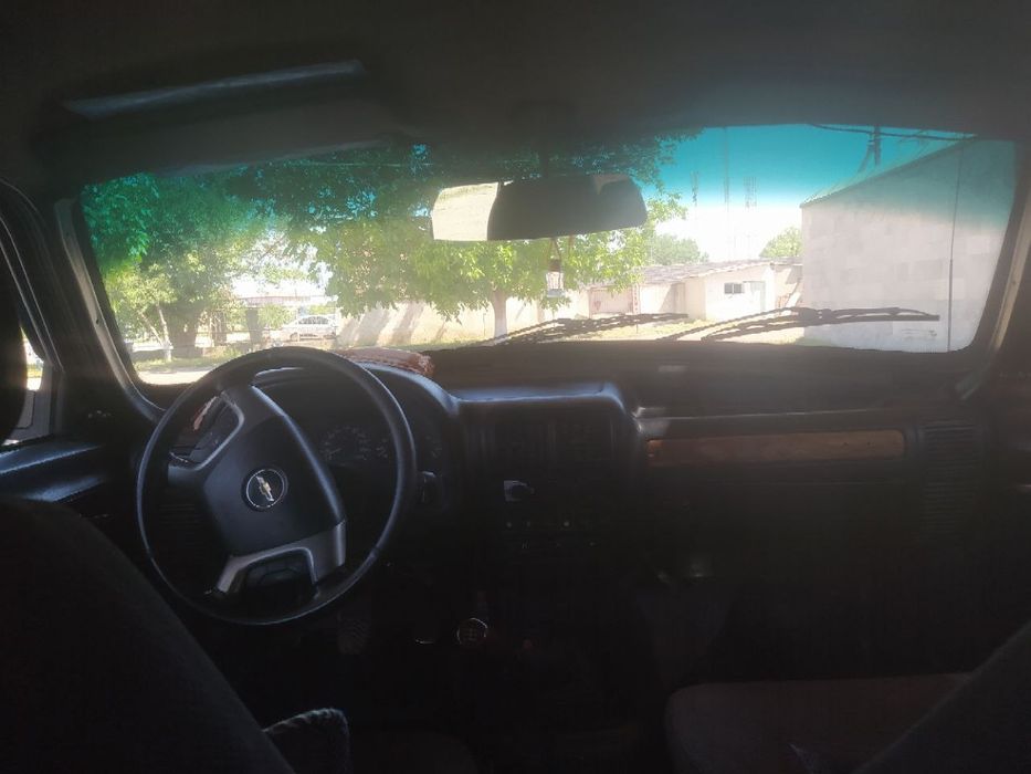 Volga moshinasi holati ortacha yurib turgan arendaga yoq faqat nahtga