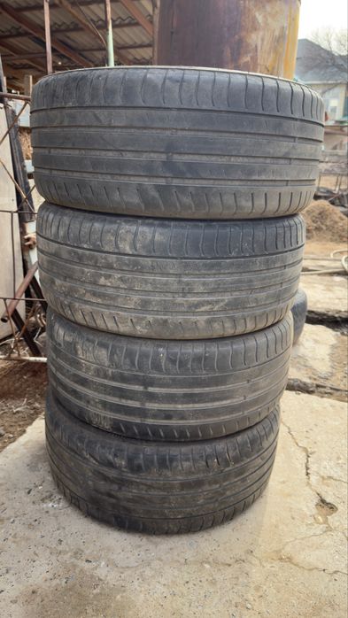 225/40/18 3 балон летний