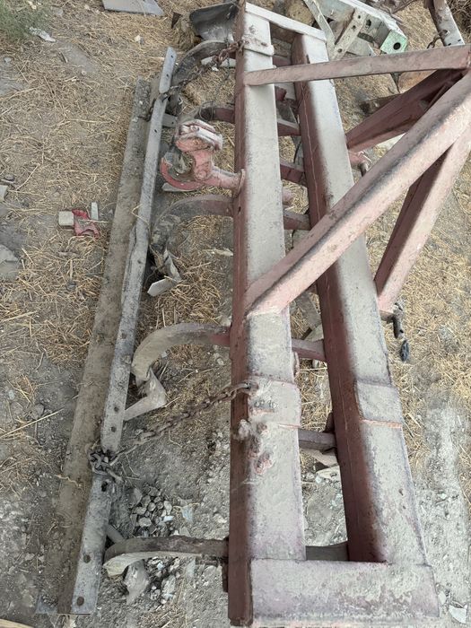 Трактор Т28 сотилади.