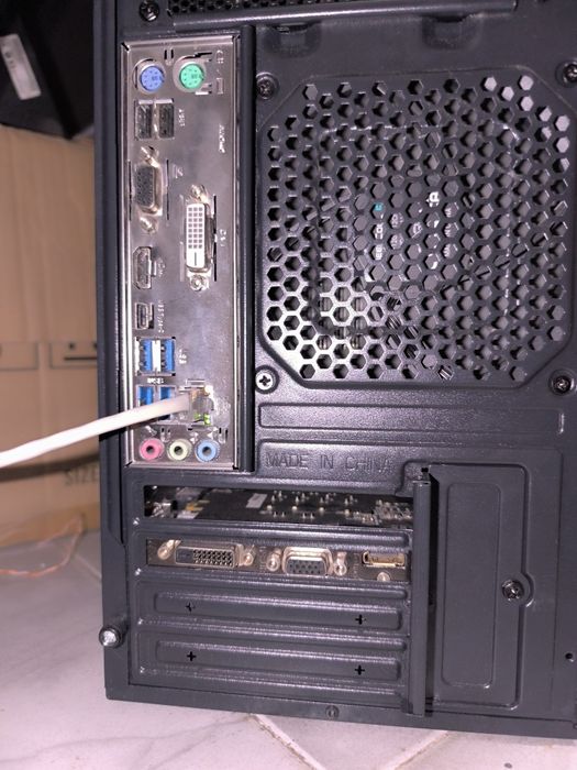 Домашен сървър/Настолен компютър