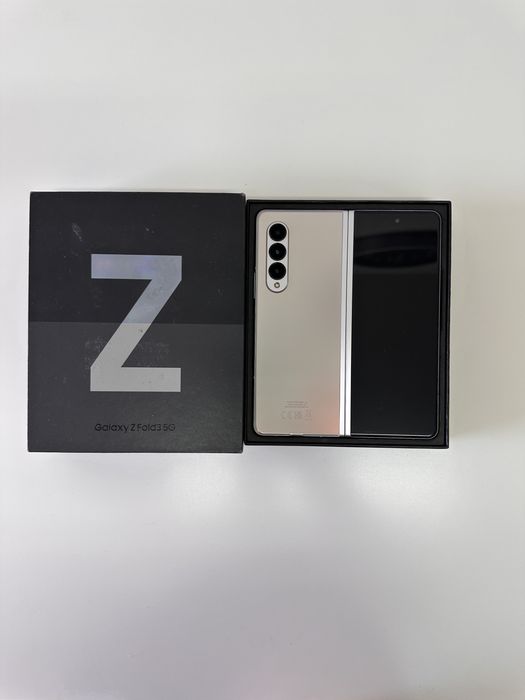 Samsung Galaxy Z Fold3 Folosit Stare Foarte Buna
