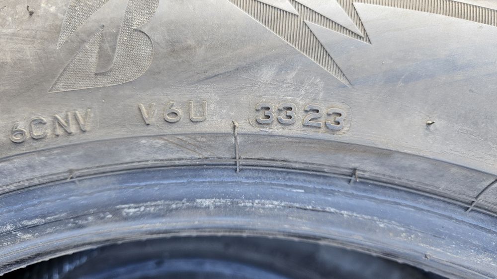 2бр гуми 235 50 19 дот 23 бриджстоун