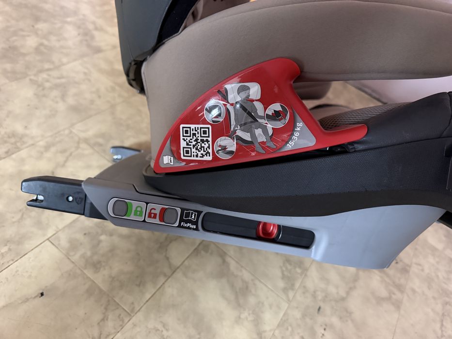 Scaun auto Chicco Oasys 15-36kg Isofix