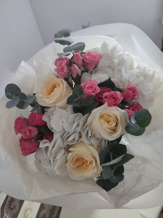 Цветы живые,свежие