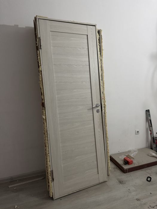 Продам межкомнатные двери.