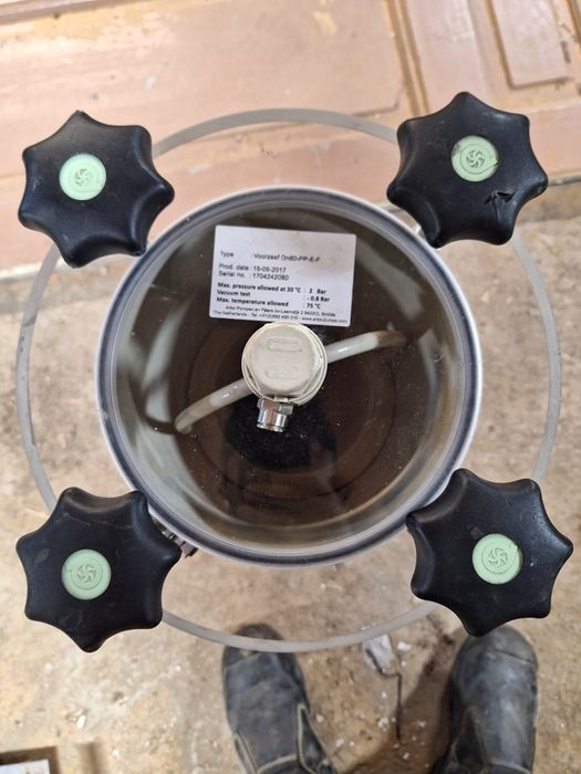 Вакуум камера цилиндрична