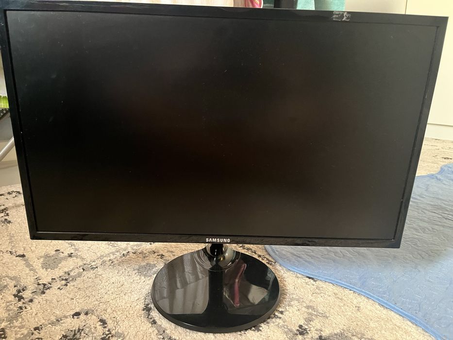 Продаеться монитор Samsung