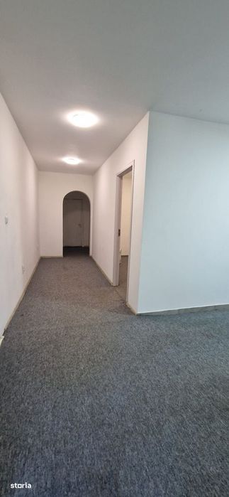 Spatiu comercial 31 mp parter Tatarasi 60000 euro