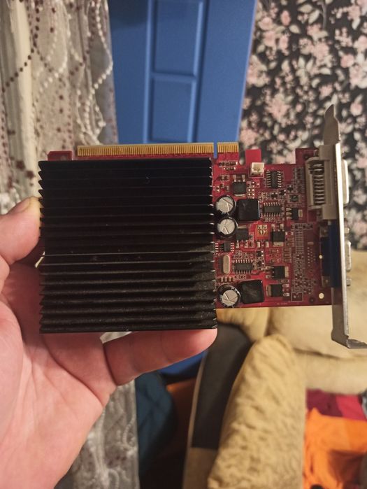 Запчасти на комп продам срочно