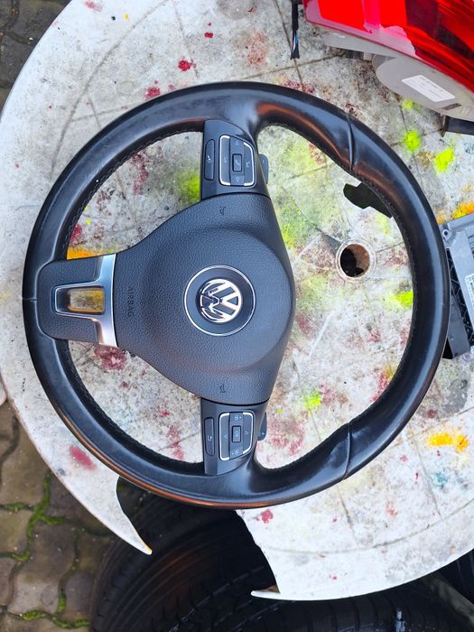 Volan piele cu padele si comenzi volan,airbag  VW Golf 6,Passat,CC,Tou