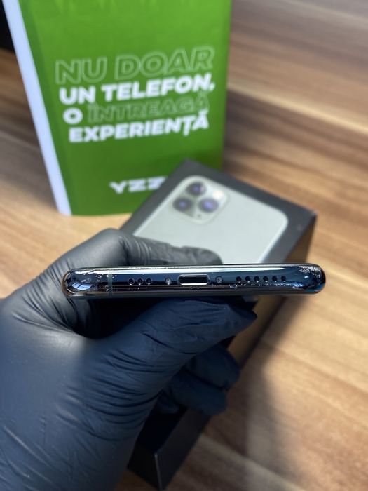 iPhone 11 Pro / 256 GB / Garanție 3 luni | Sănătate baterie 85% / Bun