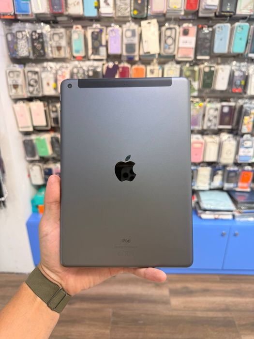 Продам ipad 8 128 gb