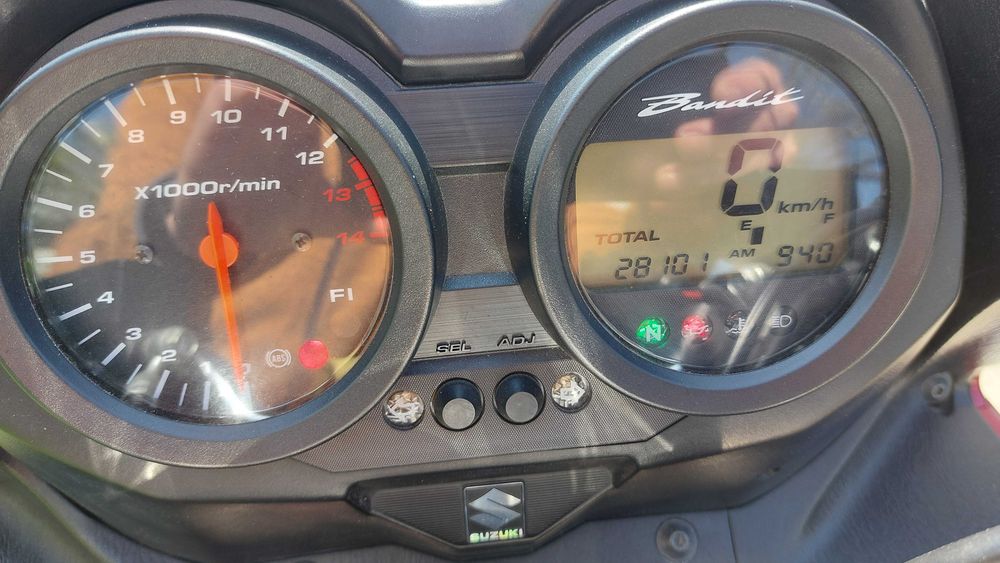 Suzuki Bandit 650 GSF SA